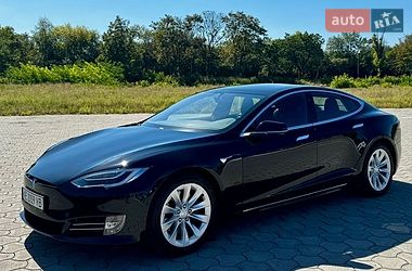 Лифтбек Tesla Model S 2018 в Днепре