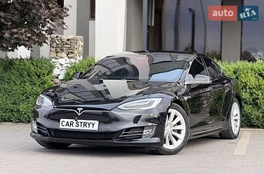 Лифтбек Tesla Model S 2017 в Стрые