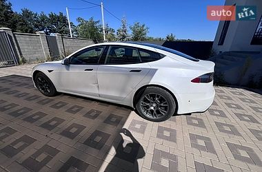 Ліфтбек Tesla Model S 2021 в Києві