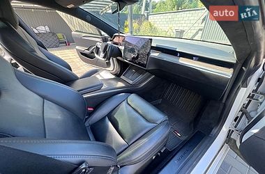 Ліфтбек Tesla Model S 2021 в Києві