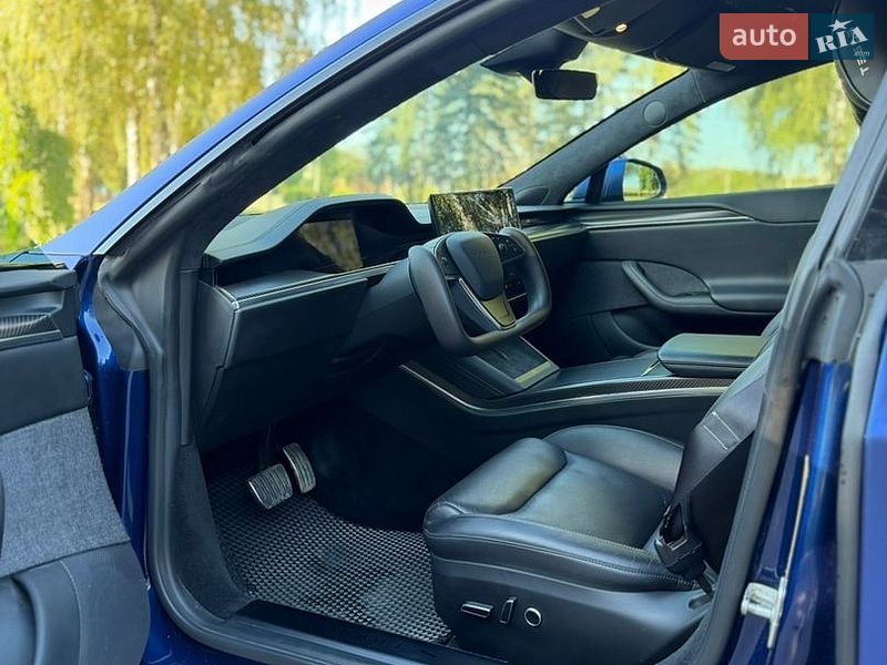 Лифтбек Tesla Model S 2021 в Житомире