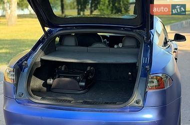 Лифтбек Tesla Model S 2021 в Житомире