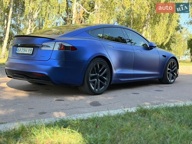 Лифтбек Tesla Model S 2021 в Житомире