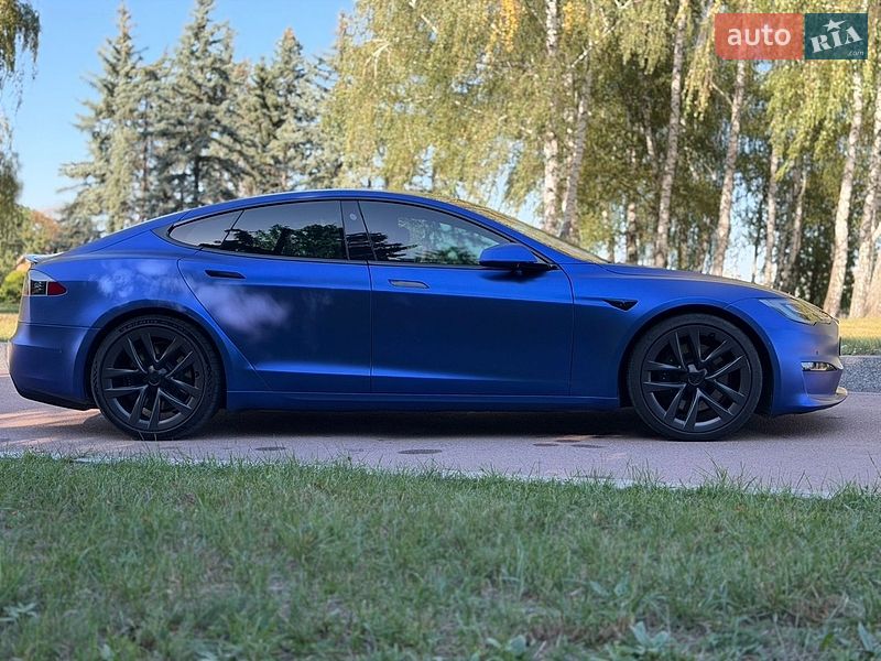 Лифтбек Tesla Model S 2021 в Житомире