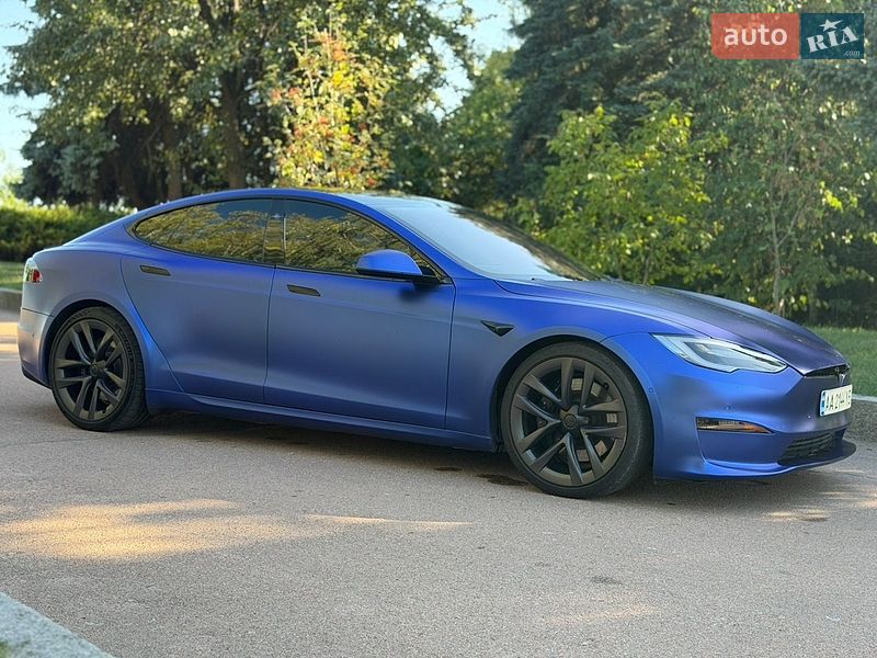 Лифтбек Tesla Model S 2021 в Житомире