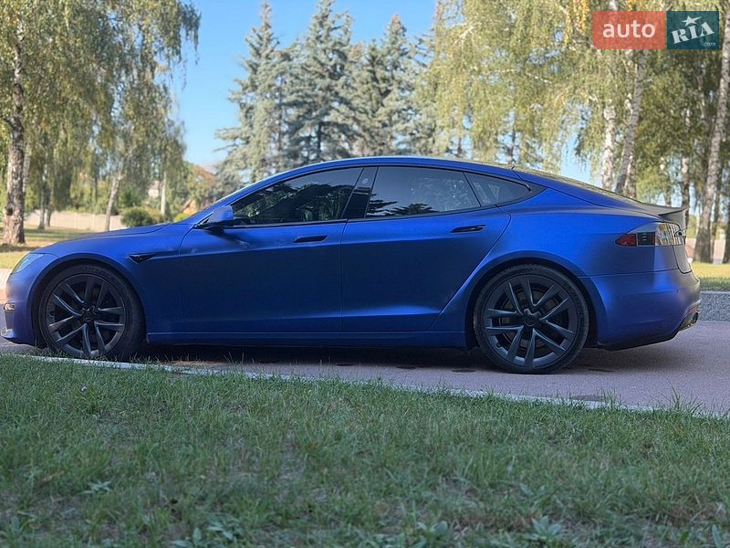 Лифтбек Tesla Model S 2021 в Житомире