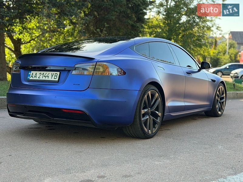 Лифтбек Tesla Model S 2021 в Житомире