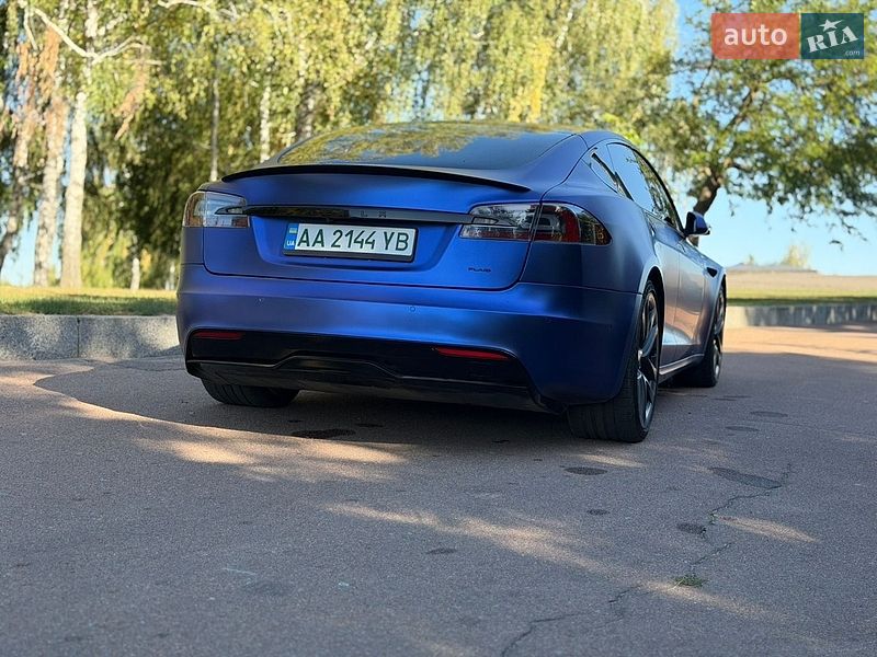 Лифтбек Tesla Model S 2021 в Житомире