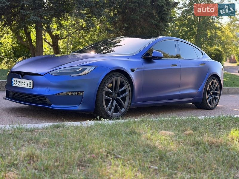 Лифтбек Tesla Model S 2021 в Житомире