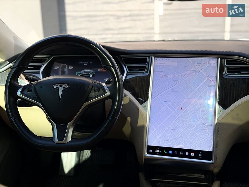 Лифтбек Tesla Model S 2013 в Киеве