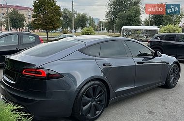 Лифтбек Tesla Model S 2022 в Киеве