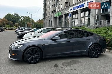 Лифтбек Tesla Model S 2022 в Киеве