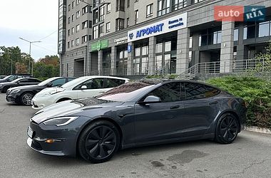 Лифтбек Tesla Model S 2022 в Киеве