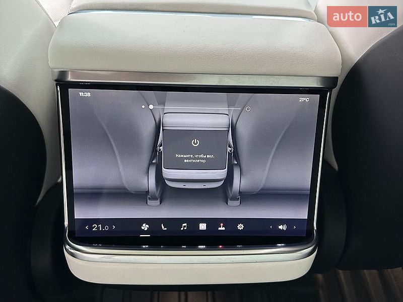 Лифтбек Tesla Model S 2022 в Киеве
