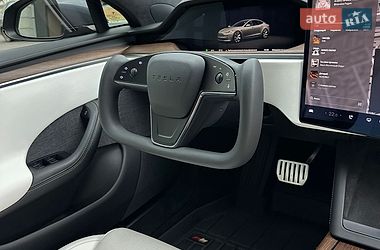 Лифтбек Tesla Model S 2022 в Киеве