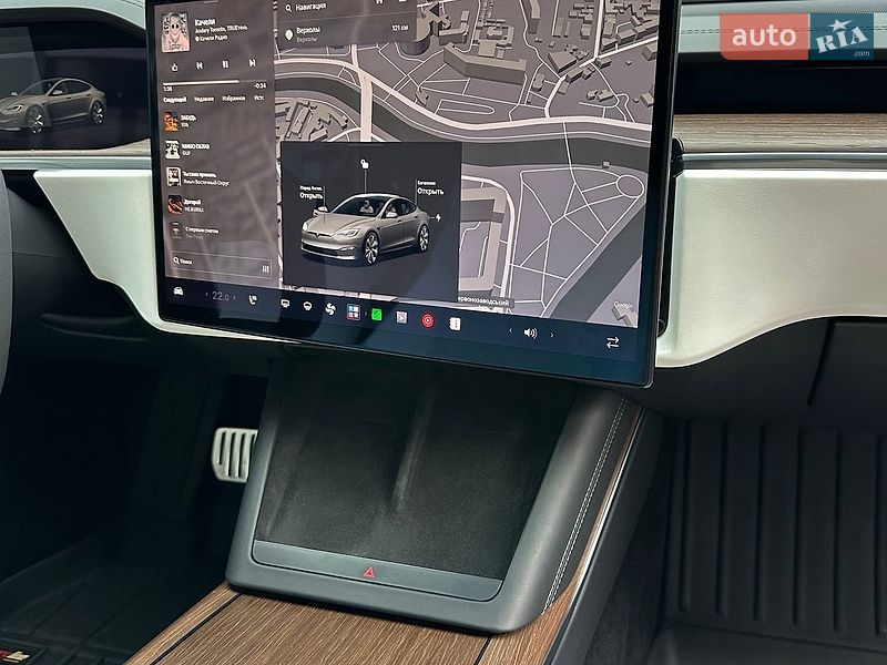 Лифтбек Tesla Model S 2022 в Киеве