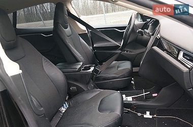 Ліфтбек Tesla Model S 2014 в Львові