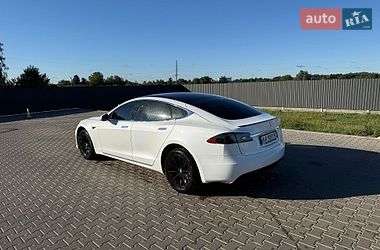Ліфтбек Tesla Model S 2019 в Києві