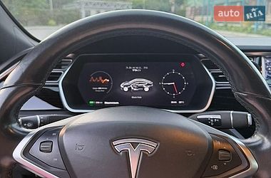 Лифтбек Tesla Model S 2017 в Луцке