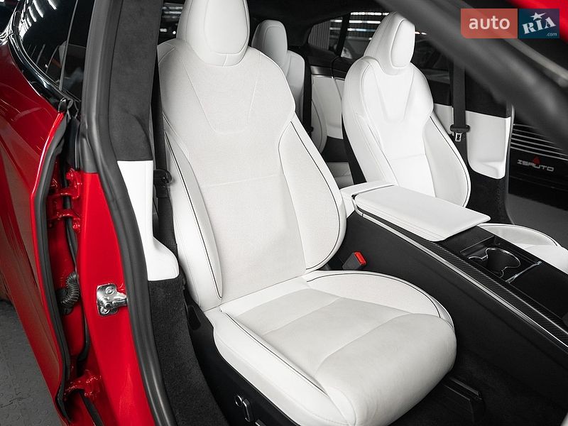 Ліфтбек Tesla Model S 2021 в Одесі