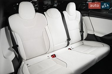 Ліфтбек Tesla Model S 2021 в Одесі