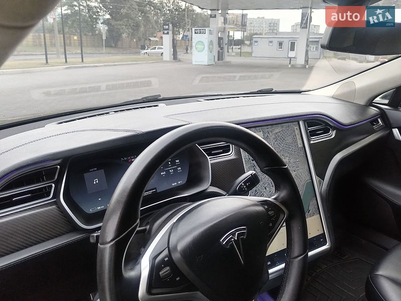 Ліфтбек Tesla Model S 2014 в Хмельницькому