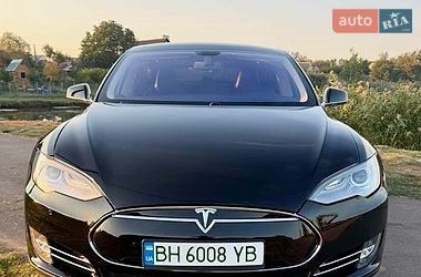 Ліфтбек Tesla Model S 2014 в Одесі