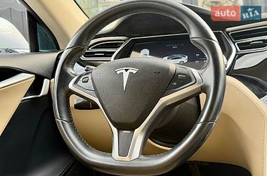 Ліфтбек Tesla Model S 2013 в Полтаві