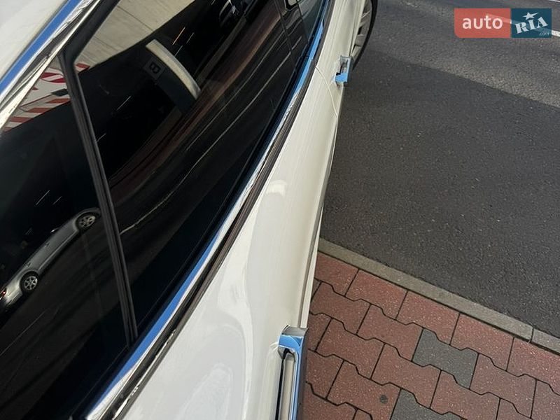 Лифтбек Tesla Model S 2016 в Киеве