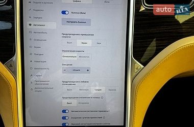 Лифтбек Tesla Model S 2016 в Киеве