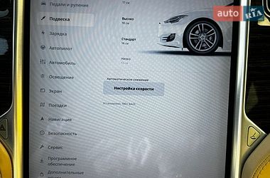 Лифтбек Tesla Model S 2016 в Киеве