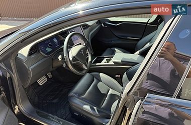 Лифтбек Tesla Model S 2020 в Нововолынске