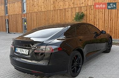 Лифтбек Tesla Model S 2015 в Львове