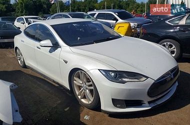 tesla model-s 2015 в Владимир от профессионального продавца Сергій