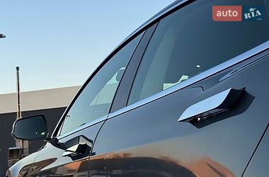 Лифтбек Tesla Model S 2014 в Львове