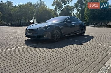 Ліфтбек Tesla Model S 2020 в Дніпрі