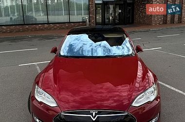 Лифтбек Tesla Model S 2014 в Киеве