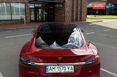 Лифтбек Tesla Model S 2014 в Киеве