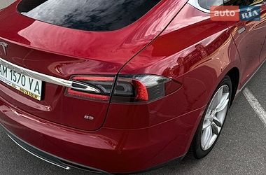 Лифтбек Tesla Model S 2014 в Киеве