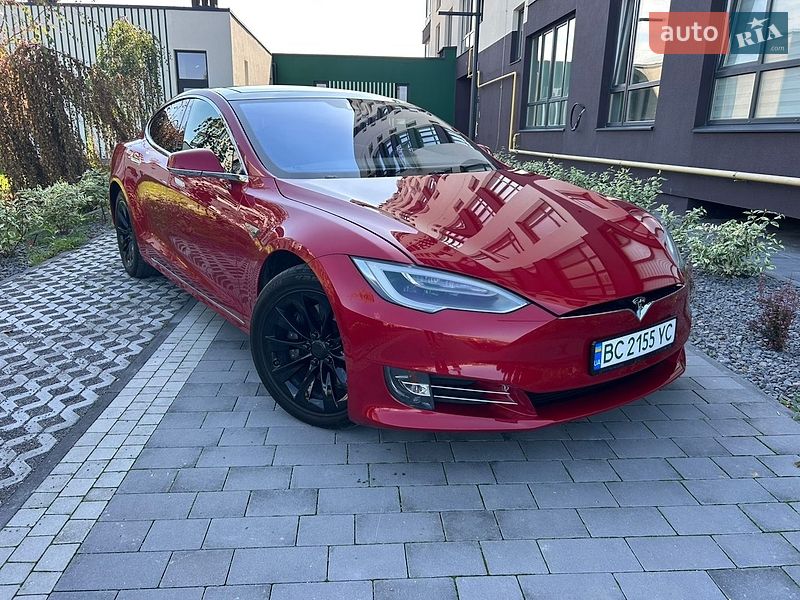 Tesla Model S 2016