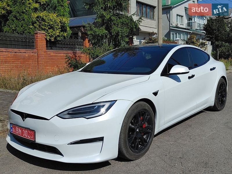 Лифтбек Tesla Model S 2022 в Днепре