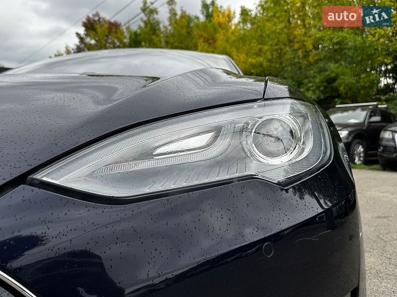 Лифтбек Tesla Model S 2013 в Луцке
