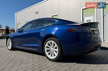 Лифтбек Tesla Model S 2018 в Виннице