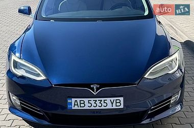Лифтбек Tesla Model S 2018 в Виннице