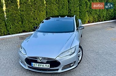 Ліфтбек Tesla Model S 2013 в Трускавці