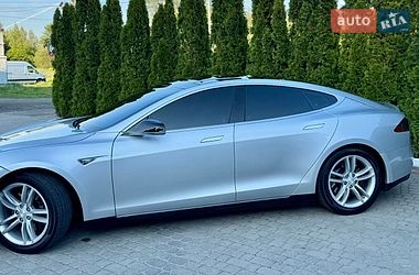 Ліфтбек Tesla Model S 2013 в Трускавці