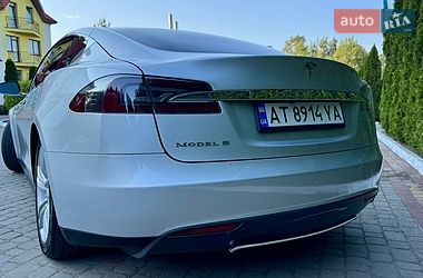Ліфтбек Tesla Model S 2013 в Трускавці