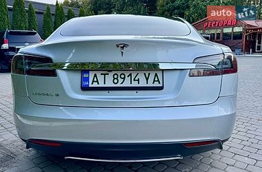 Ліфтбек Tesla Model S 2013 в Трускавці