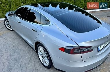 Ліфтбек Tesla Model S 2013 в Трускавці