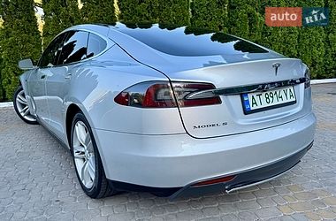 Ліфтбек Tesla Model S 2013 в Трускавці